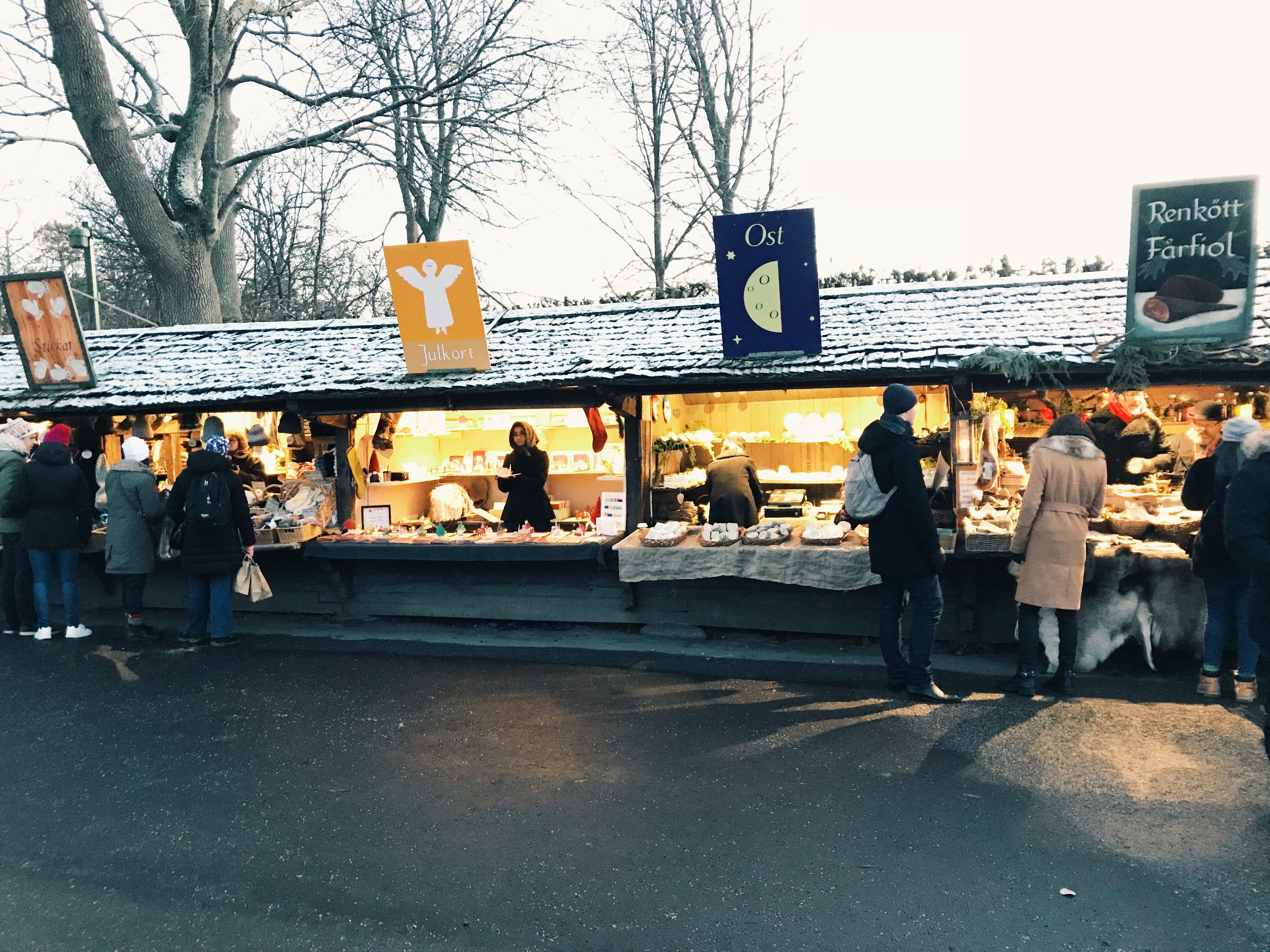 Christmas Markets in Skansen! Reach the World
