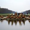 Outside the main palace are lots of man-made ponds, including the Pond of Apollo with a sculpture representing the Greek god of the sun