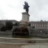 La fuente grandiosa delante del palacio (The grand fountain in front of the palace)