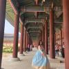 There are so many hallways to explore at Gyeongbokgung Palace!