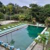 Kota Lama's local swimming pool!
