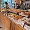 Korea's pastries are famous, here's one of the many pastry shops in Suwon 