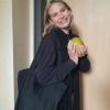 Trying my very first mango