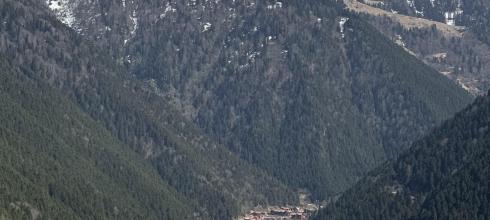 This is Uzungöl in Trabzon. It is also in the Black Sea region!