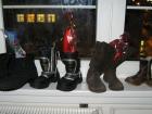 A picture of Hungarian boots being left by the window for Szent Miklós to leave gifts