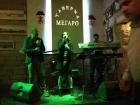 Want to dance to a live Greek band? 'Ελα ("Come on"), it's fun!