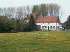 There are many farms like this near Sofie's dorm