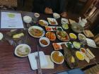 Here is a traditional temple meal with many small side dishes called 반찬 (banchan)