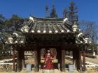 Wearing traditional Korean clothes, 한복 (hanbok), at Gyeongbokgung Palace