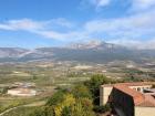 There are many mountains in La Rioja, which is the region where Logroño is located.