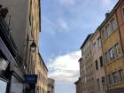 Everywhere in Lyon has sidewalks, so it is easy to walk between buildings and places 