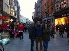 Con mi padre y mi hermano en Dublín (with my father and brother in Dublin)