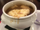 The delicious onion soup, called soupe d'ognion in French, that I ate for dinner this week