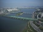 From this point of view, you can see some of the bridges used every day by Korean people (Photo from Wikimedia Commons)