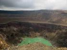 A better view of the sulfur-filled crater of Volcán Ilamatepec