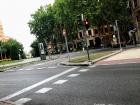 What is different about Madrid's crosswalks and the ones in the U.S.A.?