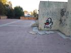 Wave hello to the duck (pato) graffiti.