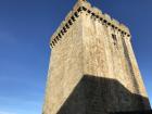This is a picture of Torre del Homenaje from the base of the tower