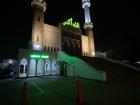 This mosque lights up the night 
