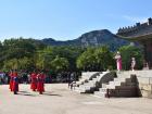 A traditional song performance at Gyeongbokgung Palace