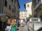 Walking through the streets of Vinci