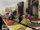 A market stand in Amman: different fruits and vegetables are popular depending on the season