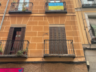 Neighbors in Lavapiés show solidarity for Ukraine