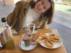 Churros con chocolate with Laura