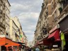 Lots of petit marchés on the Rue Daguerre