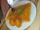 Knafeh khishneh