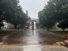 There have been many rainy days, "下雨天", lately