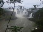It looks like a gloomy day, but the weather was very humid and warm, and the mist coming from the waterfalls looked stunning