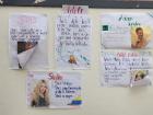 The first-year English students are learning about how to describe people in English. Can you describe people in Spanish or the language you are learning?