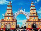 At 12:00 am on Monday, the city turns on the festival lights. This means the festival has officially begun.