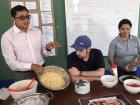 Aprendiendo como preparar chocho en Lima
