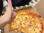 They do not cut pizza into slices in Italy!
