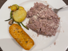Our dinner of risotto, fresh vegetables and crostini