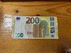 Remember we wanted to know what the biggest Euro bill was? Well here is the 200 Euro bill! This is the largest bill right after the 50 Euro