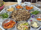 This gigantic meal cost only $8 per person!