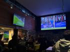 Restaurants like this show sports games on a bunch of screens