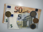 Some examples of euro coins and bills