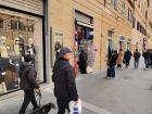 Many streets in Rome are made for walking. Shops, cafés, and homes are close together, so people can explore everything on foot.