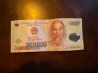 Hai trăm ngàn đồng--worth about 7 dollars